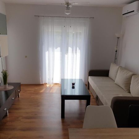 Delfin Vidalici Apartman Kustici Exterior photo