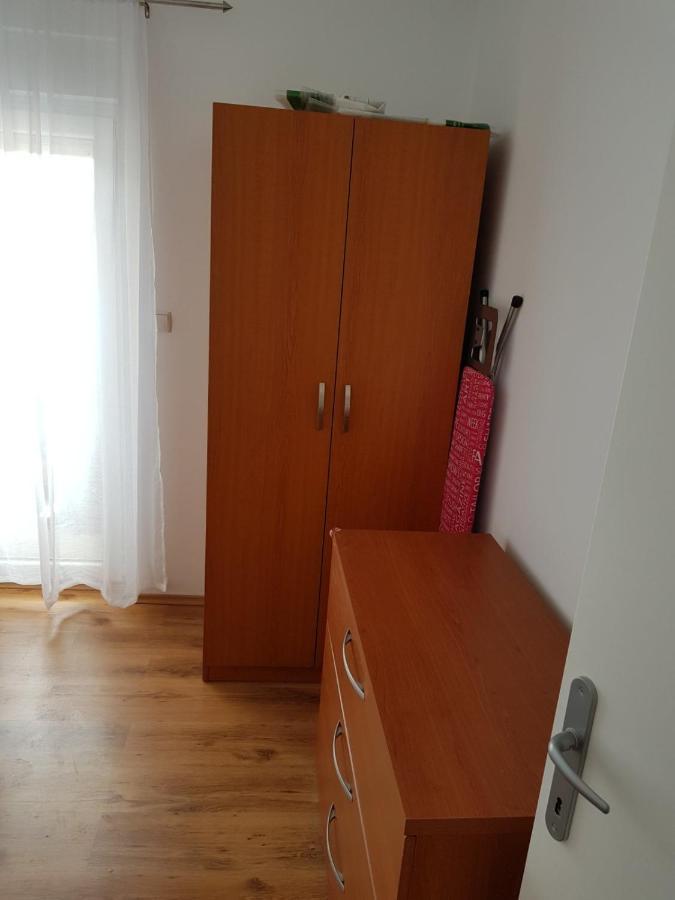 Delfin Vidalici Apartman Kustici Exterior photo